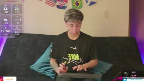 ethan and ava online show from July 3, 12:43 pm