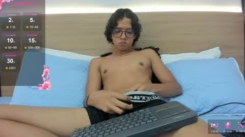 Ethan online show from July 31, 1:06 am