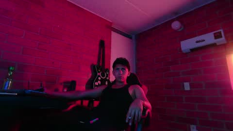 ethann2_ online show from June 2, 6:48 am