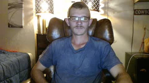 ethansteelexxx2 online show from July 28, 4:32 am