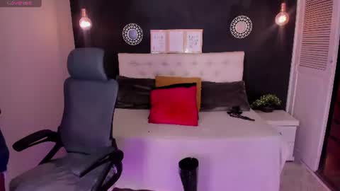 eva_hot_1 online show from June 9, 1:00 pm