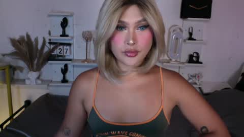 Queen Eva Mazikeen online show from July 28, 1:03 am