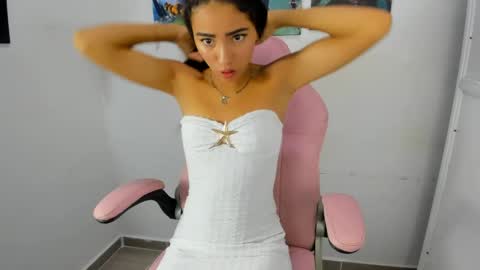 Evelin online show from May 20, 12:22 pm