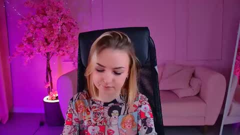 Evelina online show from June 1, 8:59 am