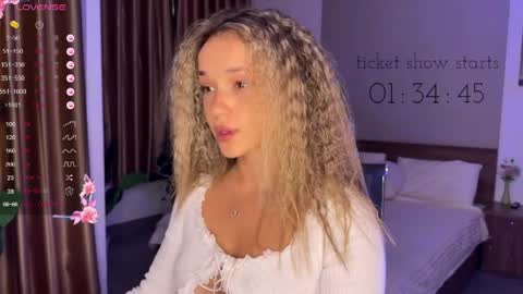 evielina online show from May 16, 11:58 pm