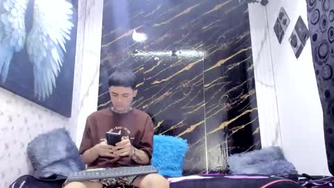 exotichot_couple online show from May 20, 10:38 pm