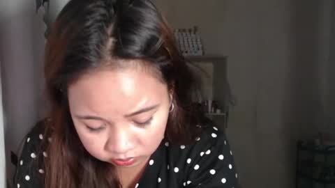 expnsivelj online show from May 31, 11:53 am