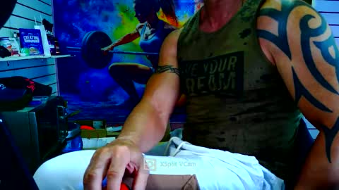 fabxxxl online show from May 28, 8:12 am
