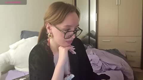 Felicia online show from May 30, 7:12 pm