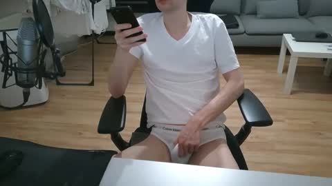 felixsagg online show from December 8, 5:55 pm
