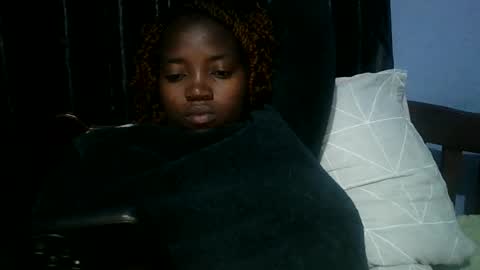 firegal02 online show from June 18, 4:07 am