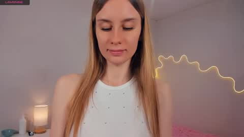 Kira online show from May 24, 2:52 am