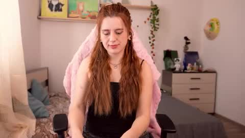 Eliza online show from May 7, 12:23 pm
