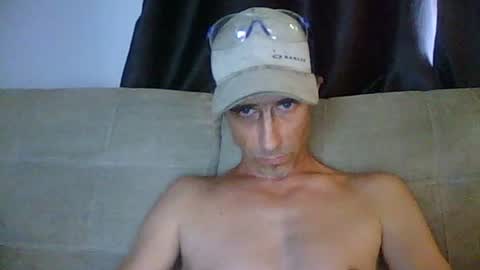 fouraide42 online show from June 22, 6:48 pm