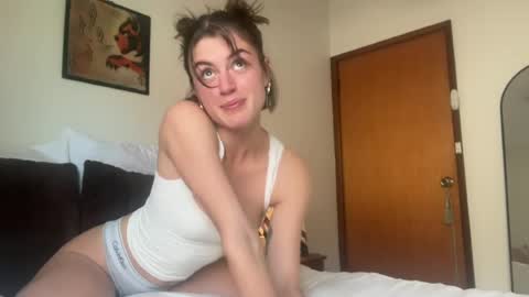 Miss Foxy online show from June 16, 3:32 am