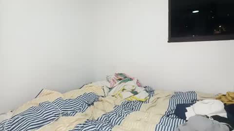 frankdanielsmolano online show from June 16, 2:48 am