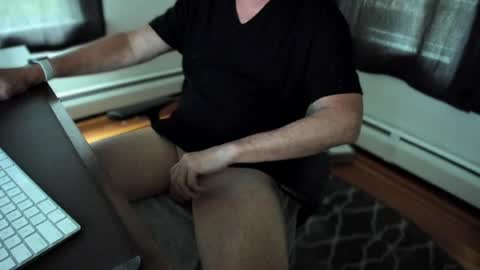 hung4fun online show from June 22, 4:03 pm