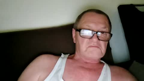 Wolfi online show from June 18, 12:32 pm