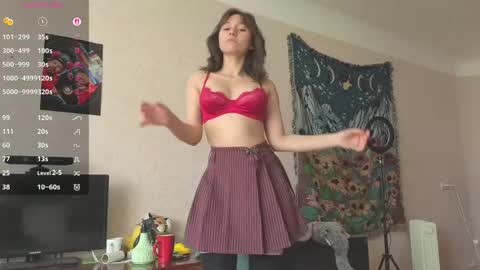 Mia online show from May 9, 6:08 am