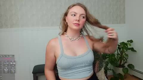 Freya online show from July 18, 10:45 pm
