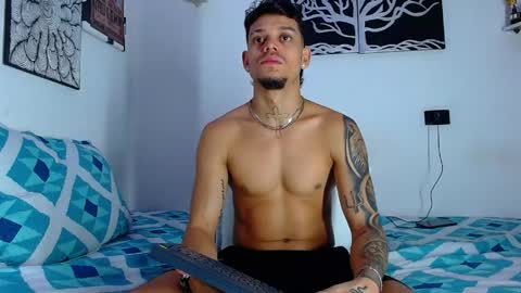 Adam y pitter online show from May 31, 1:43 pm