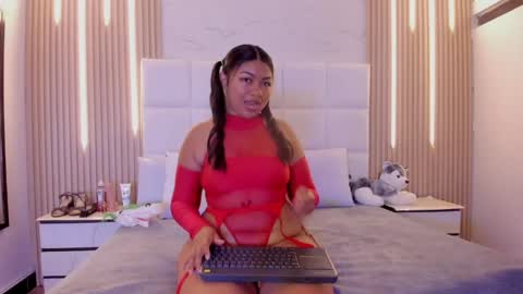 gabby_scott online show from June 1, 12:28 pm