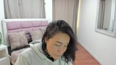 gabriela online show from June 26, 5:18 pm