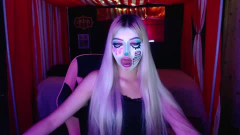 gabygumms online show from April 20, 11:46 am