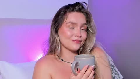 Gaia Baker  online show from May 7, 4:41 am