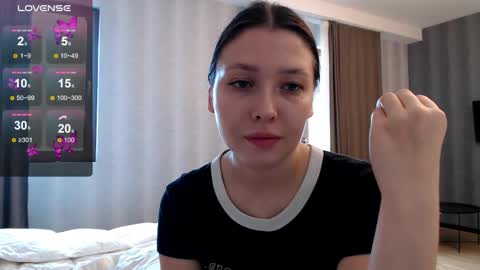 genev__ievee online show from June 6, 10:10 am