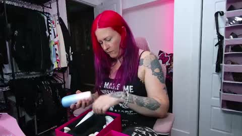 Genny Rock   and  online show from May 16, 2:08 am