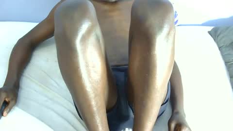 giant_couple online show from July 20, 7:55 am