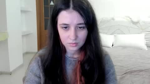 Kate online show from May 12, 9:07 am