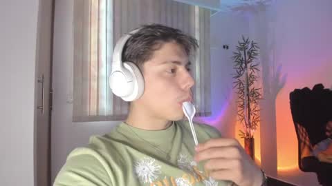GioRusso online show from August 2, 9:49 pm