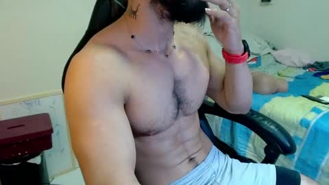 god hunkules online show from May 7, 7:31 pm