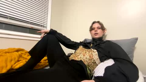 Doll online show from May 31, 12:53 am