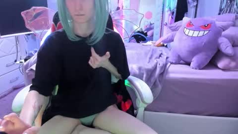 GreenEyedLovexo online show from May 5, 4:24 pm