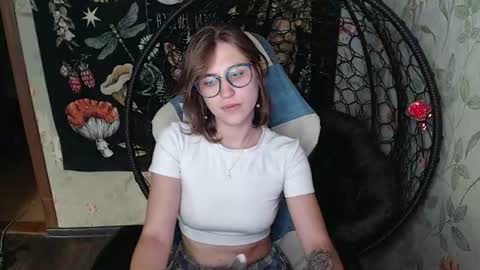 Lina online show from July 17, 11:45 am