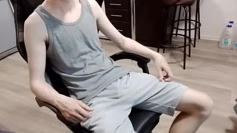 Felix online show from May 19, 5:09 pm