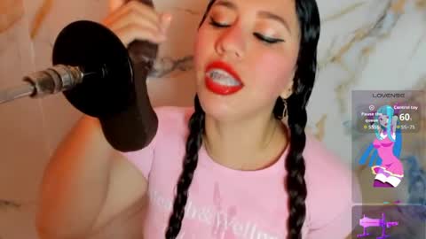 hade_cute2 online show from May 4, 3:18 pm