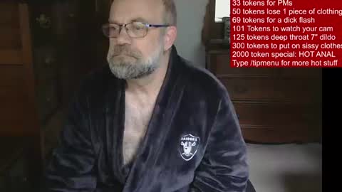 HairyDaddyBear69 online show from June 24, 11:50 am