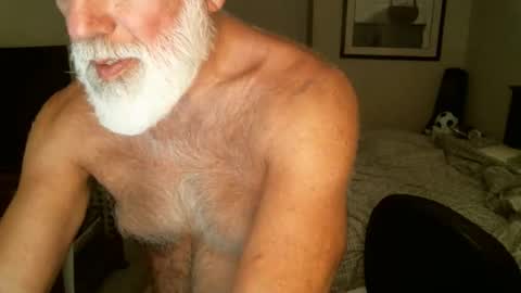 Hairy pecs online show from May 7, 8:21 am