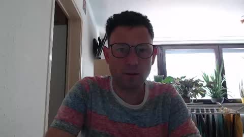 HandsomeGuy1984 online show from August 7, 8:01 am