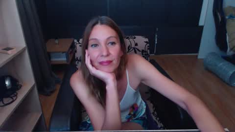 hanna_ha online show from July 23, 6:38 pm