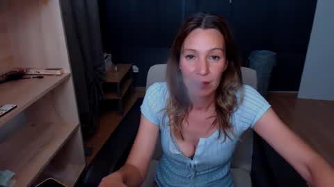 hanna_ha online show from June 22, 7:10 pm