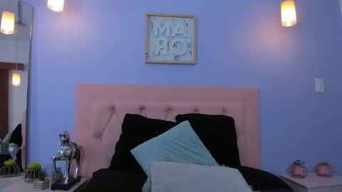 Hanna  online show from June 27, 5:24 am