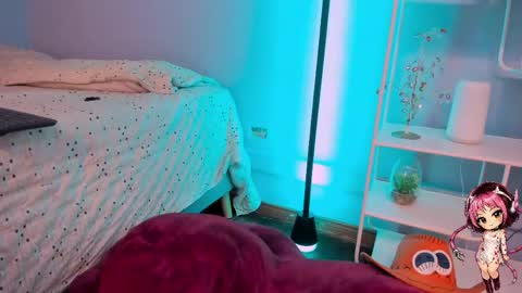 Hannah online show from June 3, 2:33 pm