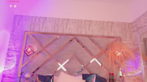 hannaprada1 online show from July 6, 3:03 pm