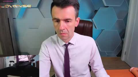 Steve online show from June 1, 3:30 am