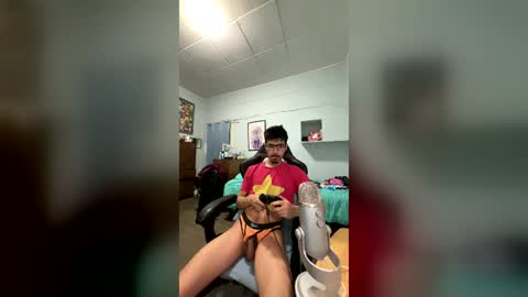 harddmikee online show from June 17, 10:04 pm